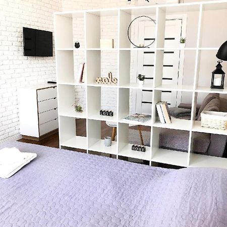 Perfect Apartment Near To Train Station And City Of Center Odesa Exterior photo