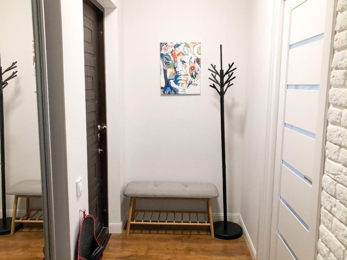 Perfect Apartment Near To Train Station And City Of Center Odesa Exterior photo